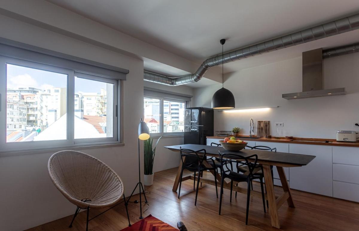 Apartamento Center - Avenida Da Liberdade - 2 Bedrooms *